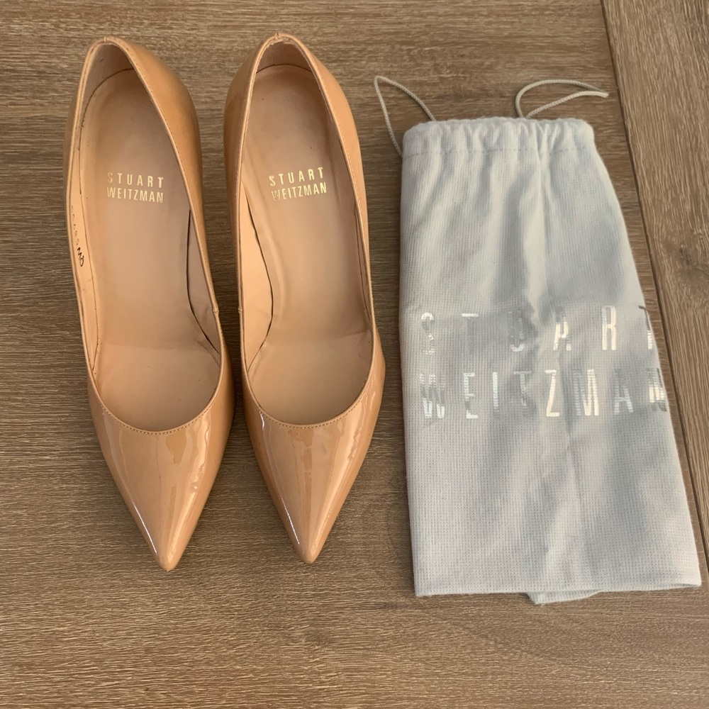 Stuart Weitzman patent leather nude pump